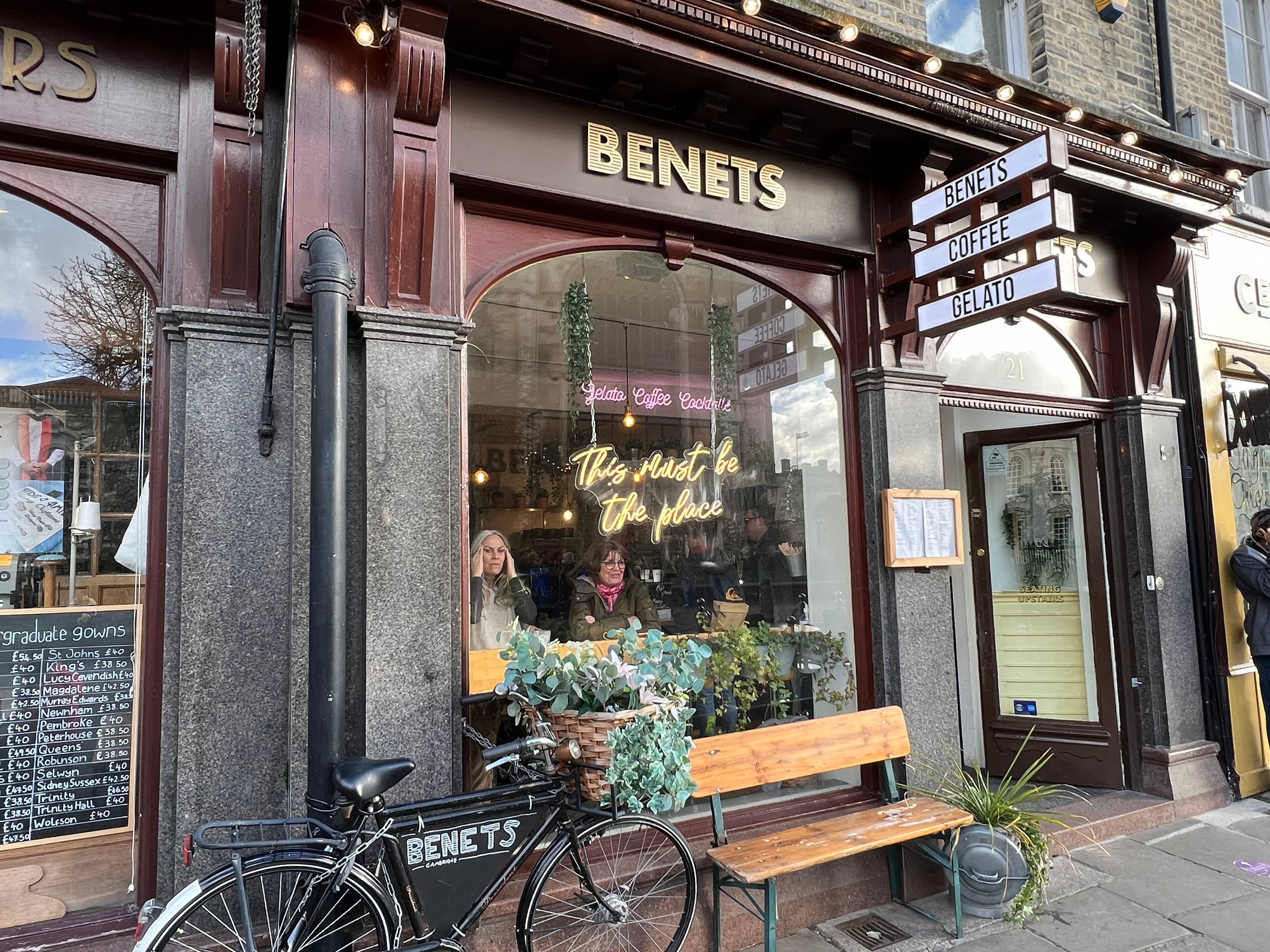 Benets Café